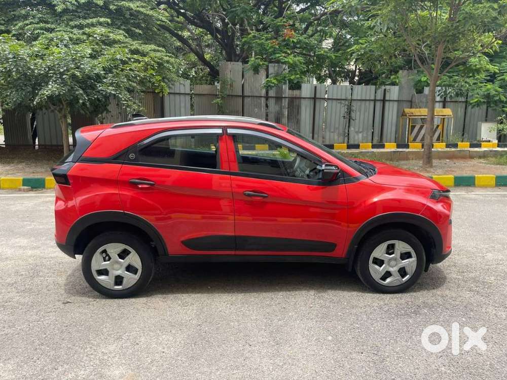 Tata Nexon Smart Plus S 1.2 Revotron Petrol 5 Mt, 2023, Petrol