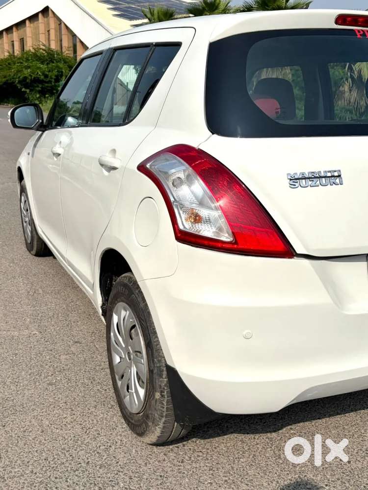 Maruti Suzuki Swift Vxi, 2016, Petrol