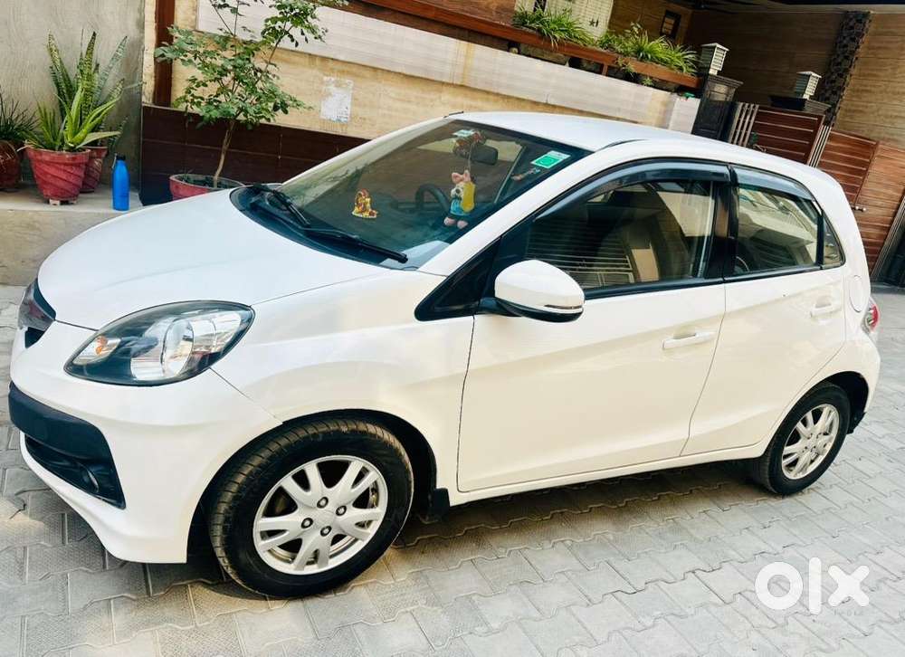 Honda Brio 2016 Vx 1.2 At Petrol Well Maintained