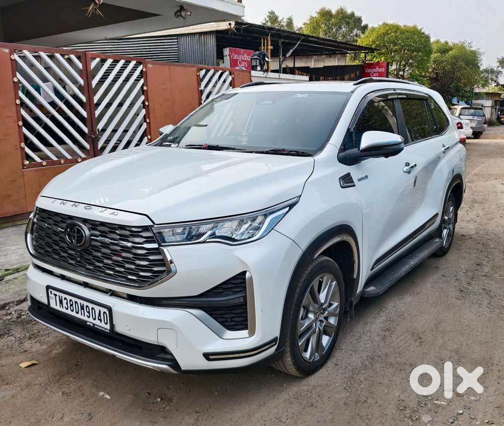 Toyota Innova Hycross 2.0 Vx (o) Hybrid 7 Str, 2025, Petrol