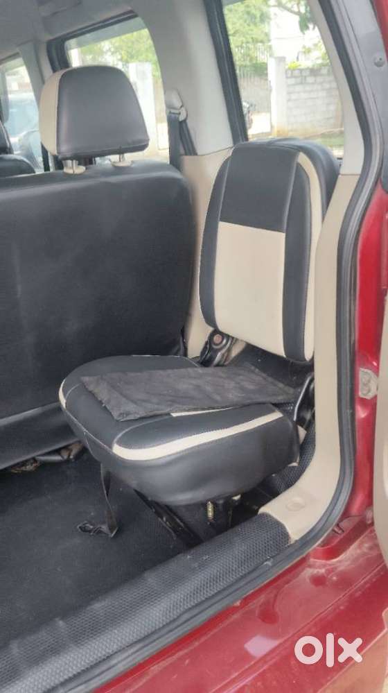 Mahindra Tuv 300 T6 Plus Amt, 2016, Diesel