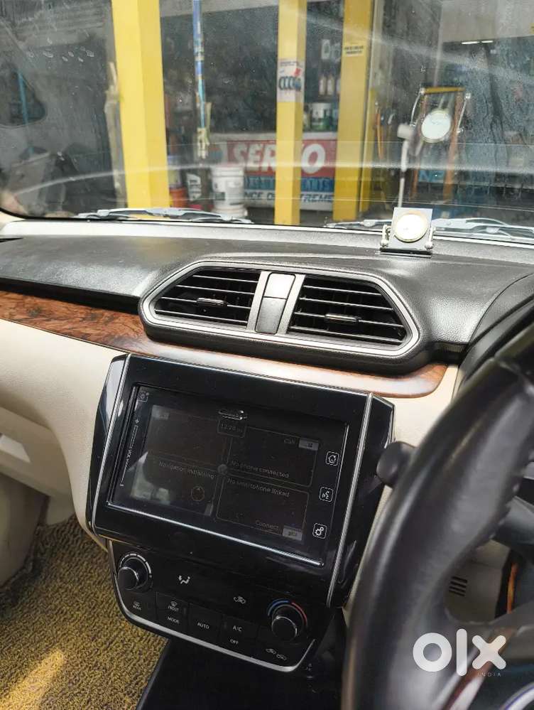Maruti Suzuki Dzire 2017 Petrol 43495 Km Driven