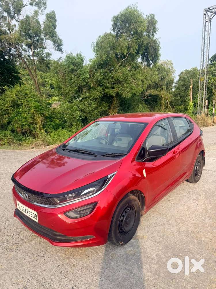 Tata Altroz 1.2 Xe, 2020, Petrol