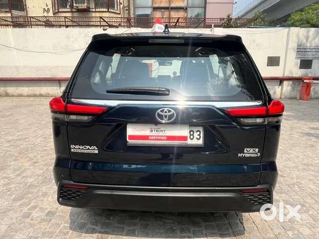 Toyota Innova Hycross 2.0 Vx Hybrid 7 Str, 2023, Petrol