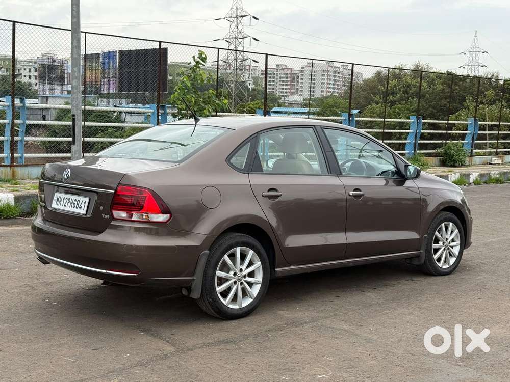 Volkswagen Vento 1.2 Highline Plus At 16 Alloy, 2017, Petrol