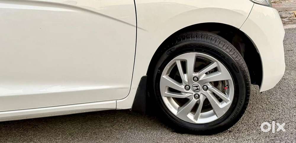 Honda Jazz V Automatic, 2018, Petrol