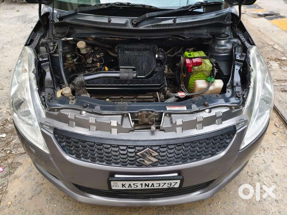 Maruti Suzuki Swift Vxi Optional, 2013, Petrol