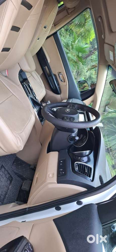 Kia Carnival Premium, 2020, Diesel