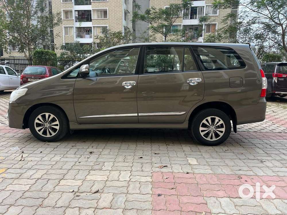 Toyota Innova Diesel 2015