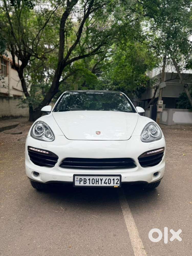 Porsche Cayenne 2013 Diesel 74000 Km Driven