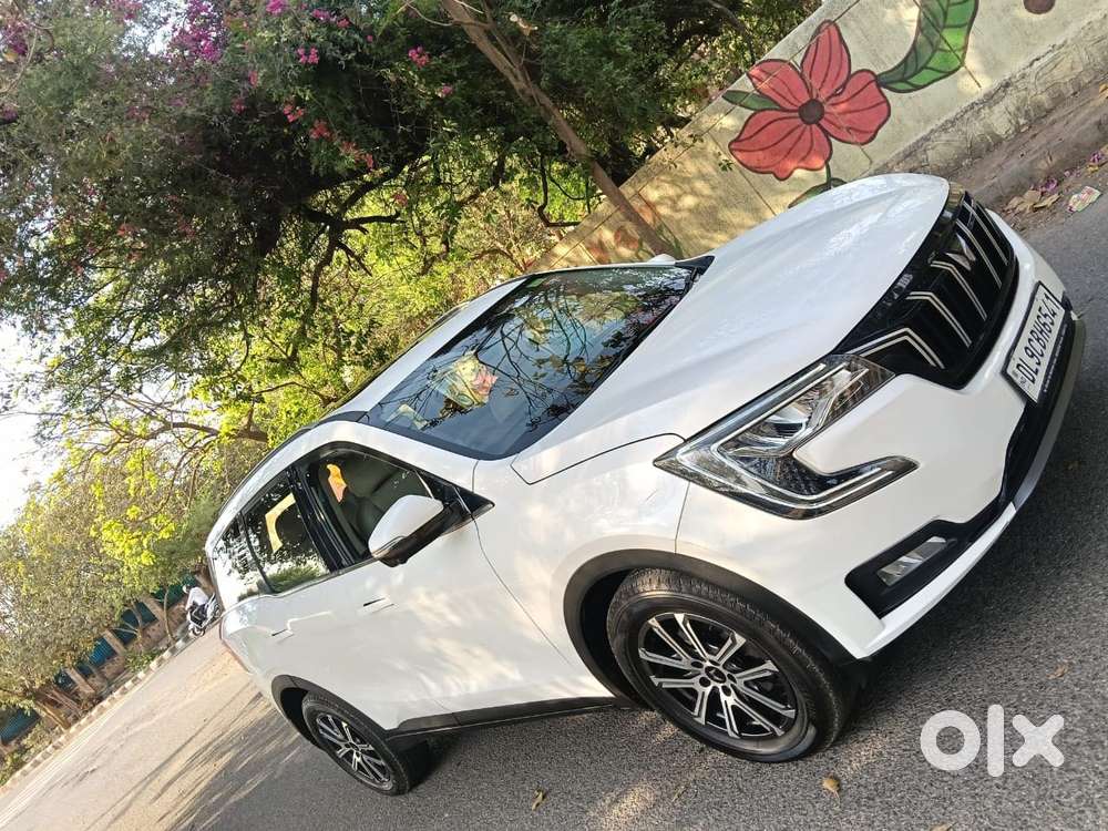 Mahindra Xuv700 2.2 Ax 7 Diesel At Luxury Pack Str, 2025, Petrol