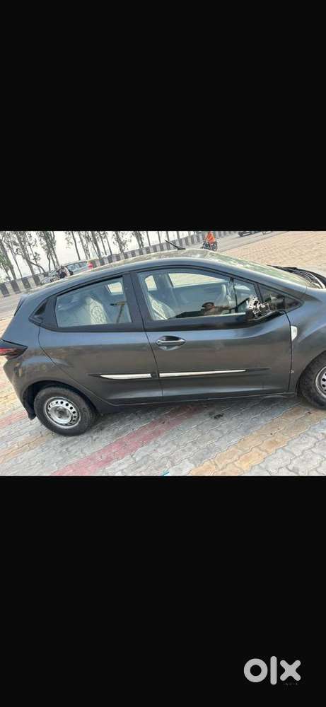 Tata Altroz 2021 Diesel Well Maintained