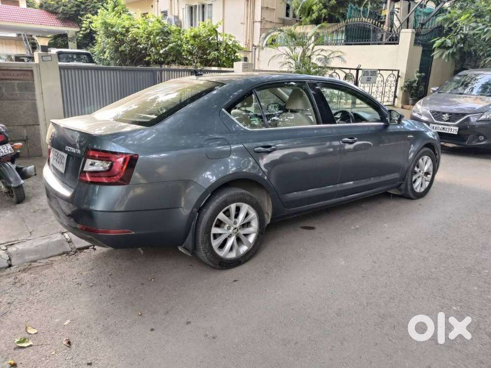 Skoda Octavia 1.8 TSI AT L K, 2018, Petrol