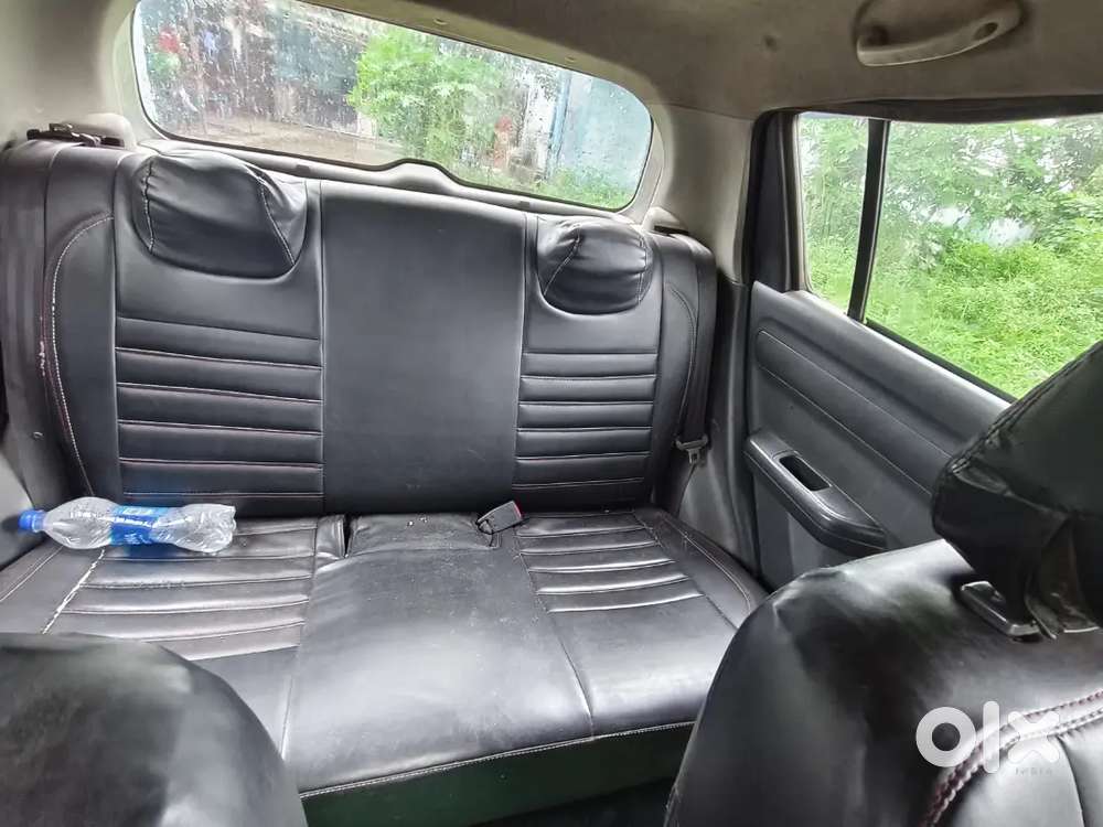 Maruti Suzuki Swift Lxi 2012