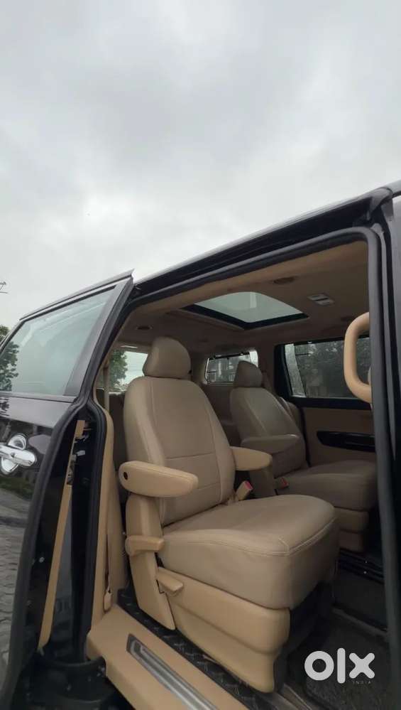 Kia Carnival Prestige, 2021, Diesel