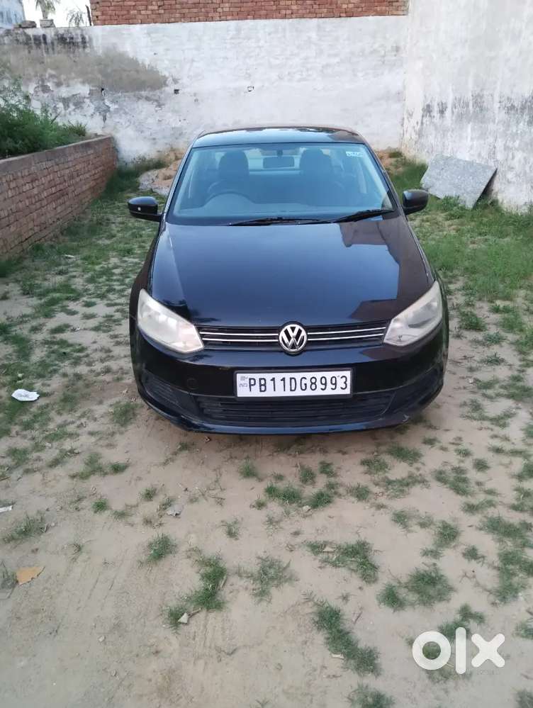 Volkswagen Vento Highline Petrol 2011 With 68000 Km