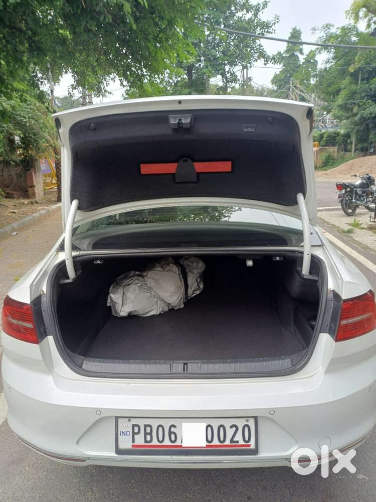 Volkswagen Passat Diesel Automatic 2018