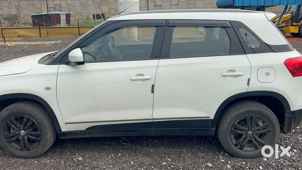 Maruti Suzuki Brezza 1.5 Zxi At Smart Hybrid, 2018, Diesel