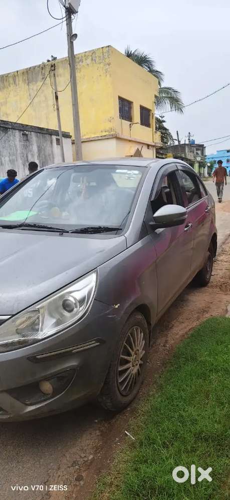 Tata Zest Revotron Petrol 2017