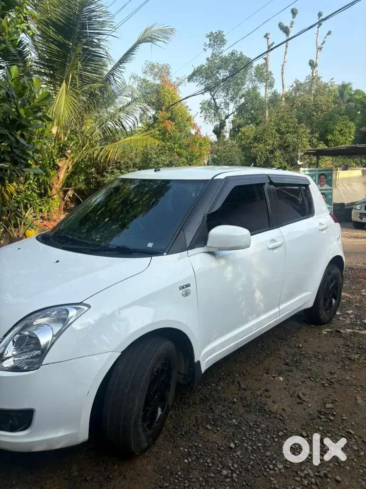 Maruti Suzuki Swift 2010 Diesel 225000 Km Drive