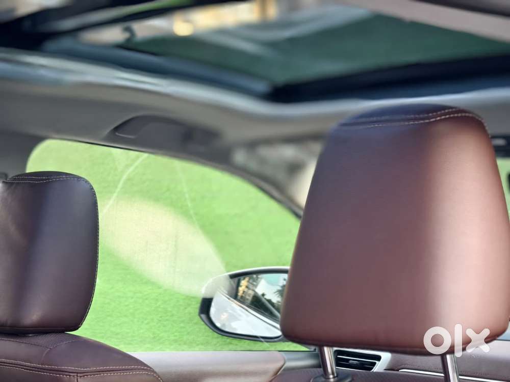 Toyota Innova Hycross 2.0 Zx Hybrid 7 Str, 2025, Petrol