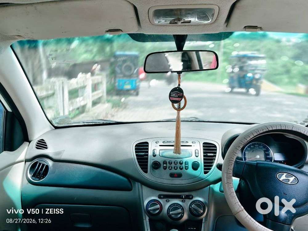 Hyundai I10 Sportz, 2012, Petrol