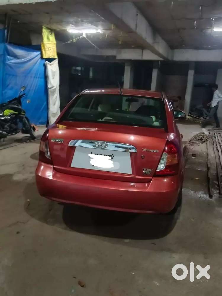 Hyundai Verna 2010