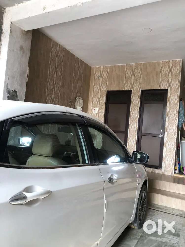 Hyundai Fluidic Verna 2015