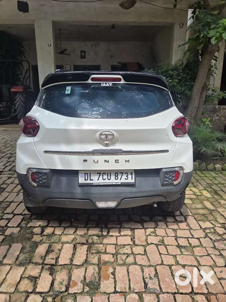 Tata Punch Rhythm 2022