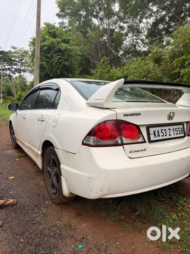Honda Civic Hybrid 2011