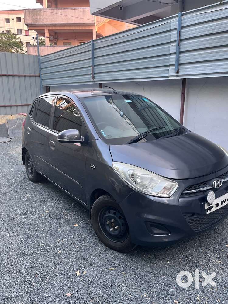 Hyundai I10 Sportz 2012