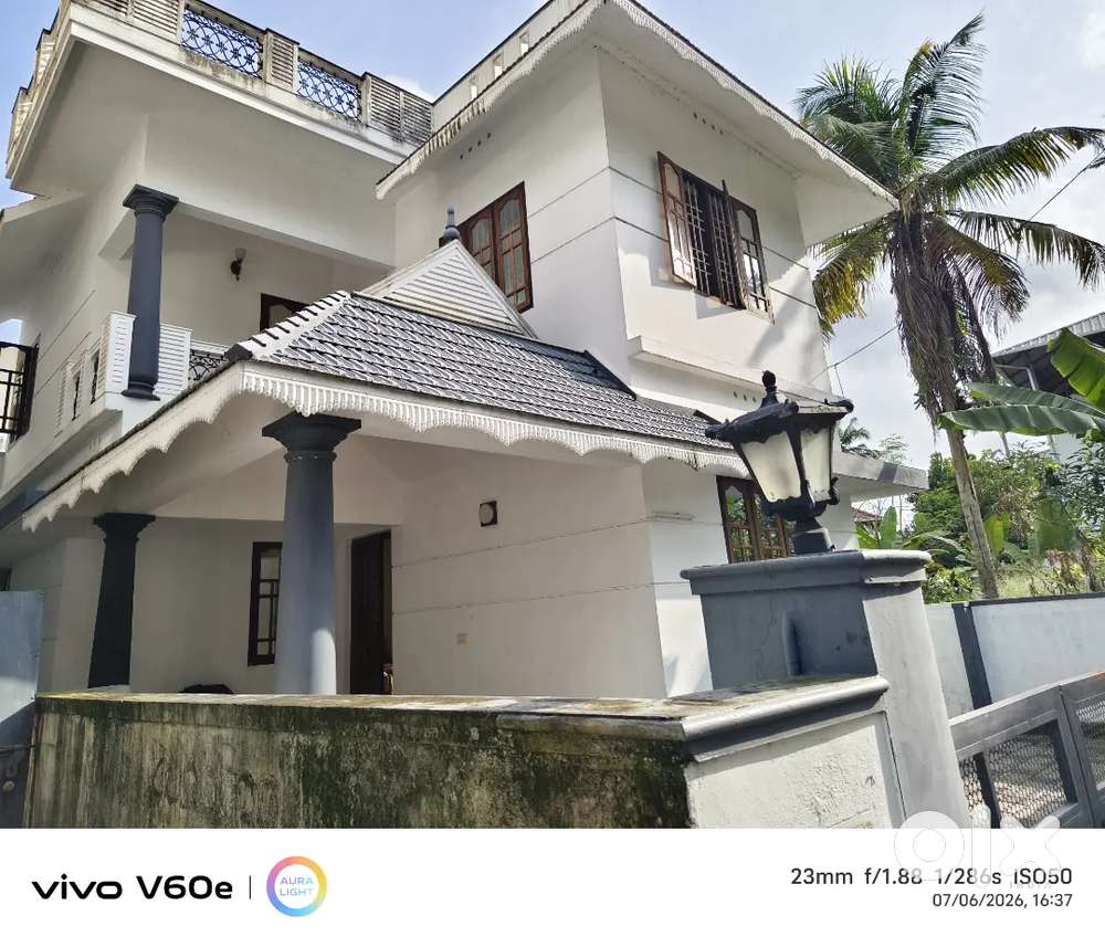 4BHK+ in Kakkanad
