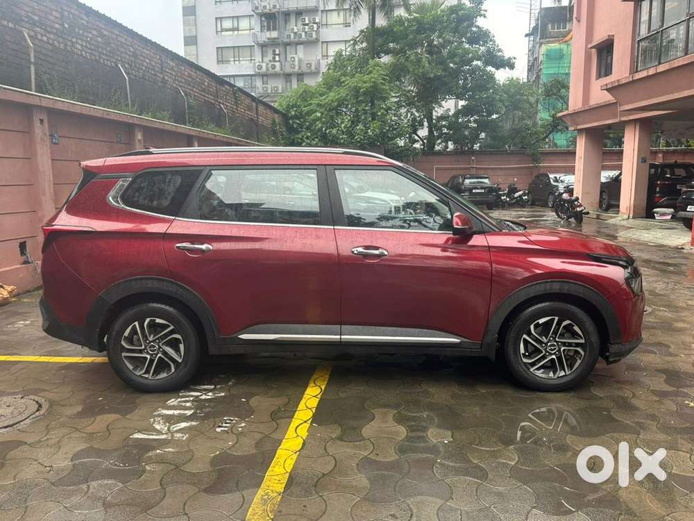 Kia Carens Luxury Plus With Sunroof Top Model Car