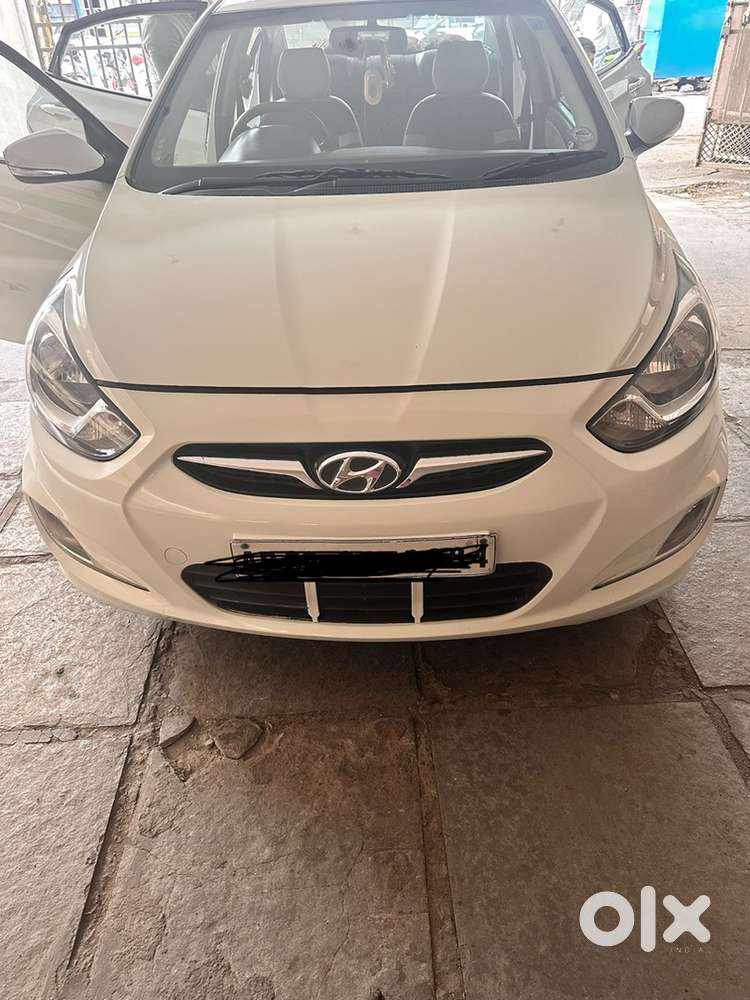 Hyundai Fluidic Verna 2012