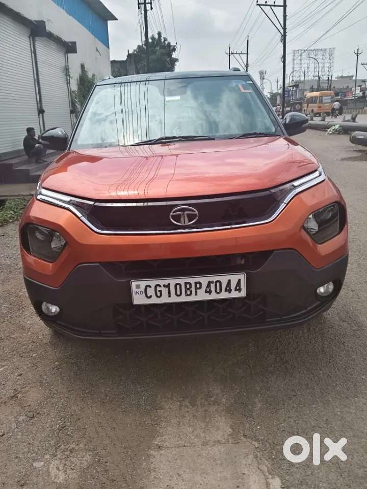 Tata Punch Creative Dual Tone Mt Sunroof, 2023, Petrol