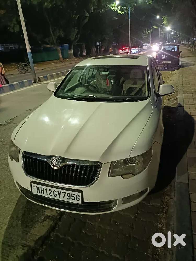 Skoda Superb Petrol Automatic