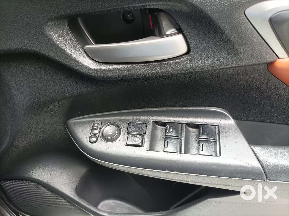 Honda Jazz V Cvt, 2016, Petrol