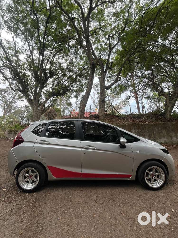 Honda Jazz 2016 Diesel Well Maintained
