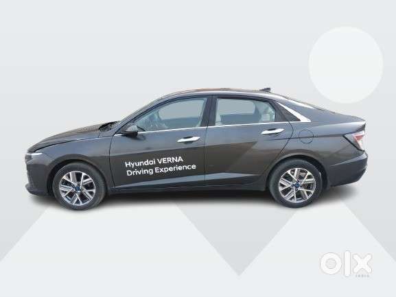 Hyundai Verna Sx(o) Petrol At, 2023, Petrol