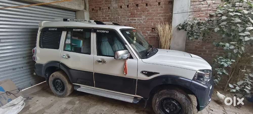 Mahindra Scorpio 2.2 S3 Manual Diesel 556