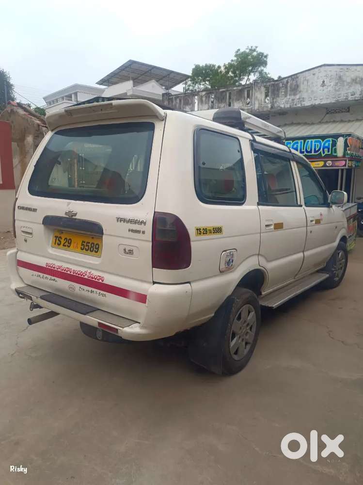 Chevrolet Tavera 2016 Diesel 277000 Km Driven