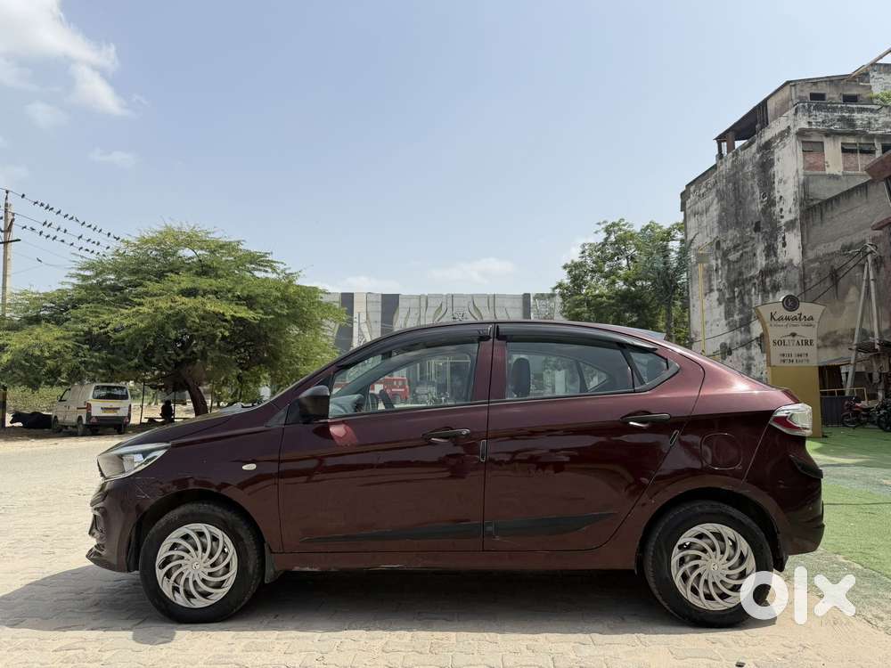 Tata Tigor Xe, 2020, Petrol