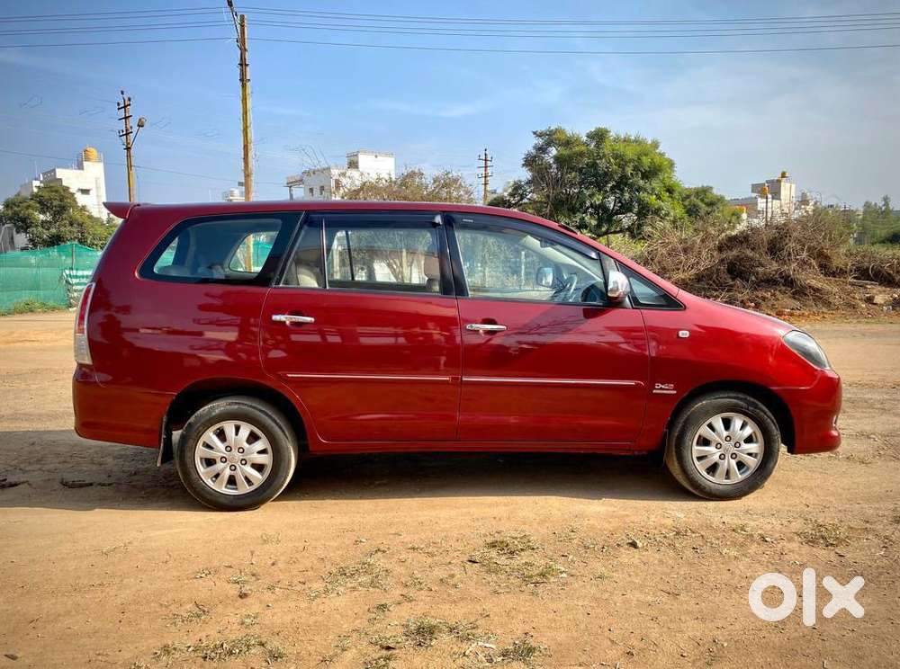 Toyota Innova Diesel 2011