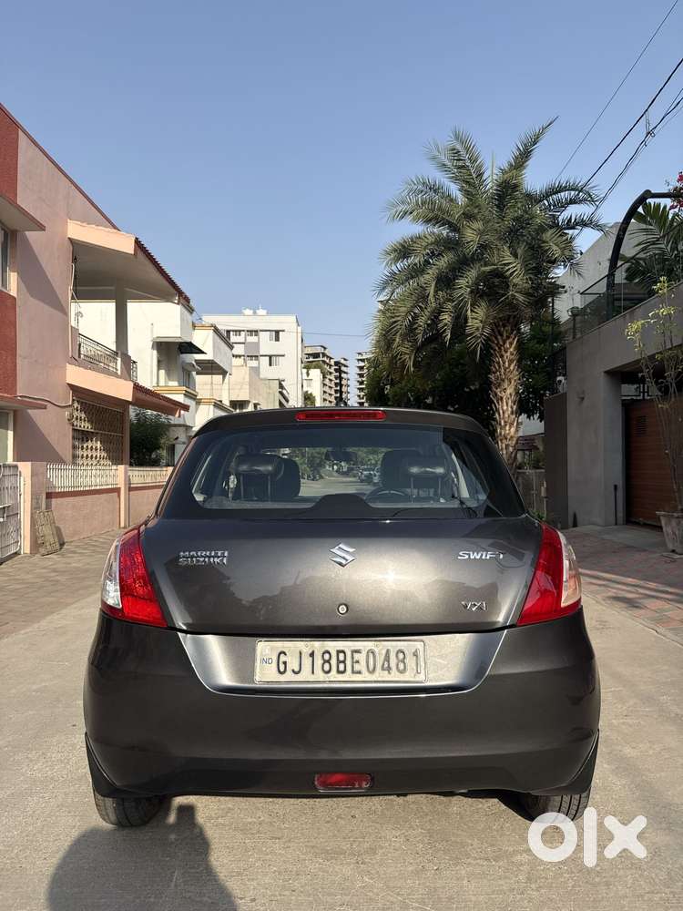 Maruti Suzuki Swift Vxi + Manual, 2015, Petrol