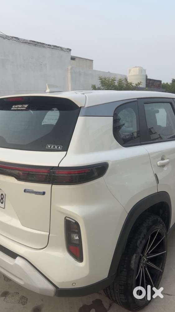 Maruti Suzuki Grand Vitara Petrol 2023