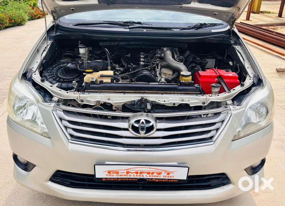 Toyota Innova 2.5 Ev Diesel Ms 8 Str Bsiii, 2012, Diesel
