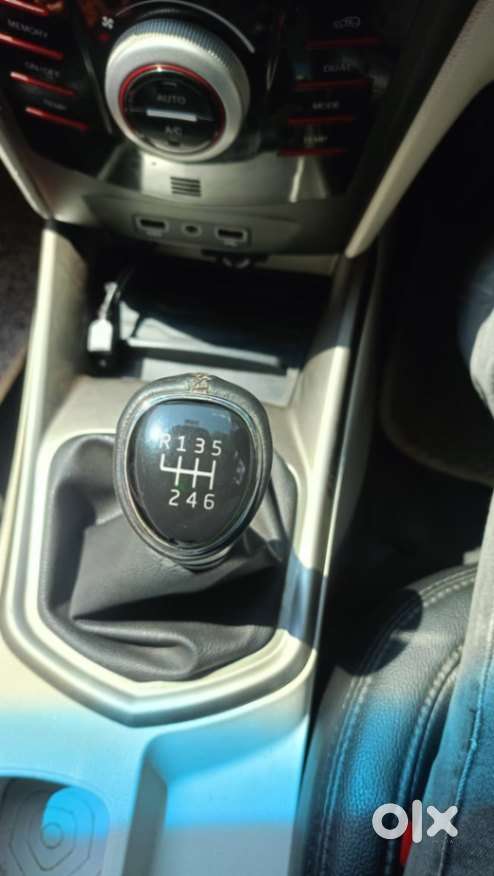 Mahindra Xuv300 W8 Option Diesel, 2024, Diesel