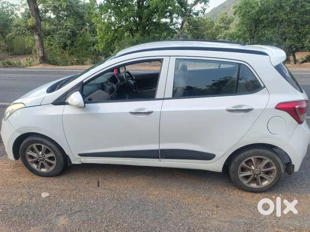 Hyundai Grand I10 2015 Diesel Car Push Start Top Model 89160km 25+kmpl