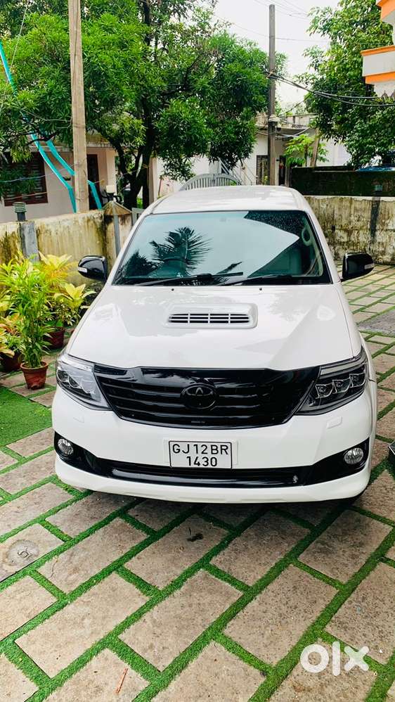 Toyota Fortuner Diesel 2012