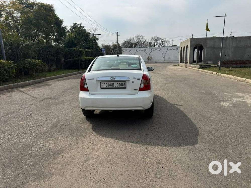 Hyundai Verna Crdi Vgt Sx 1.5, 2009, Diesel